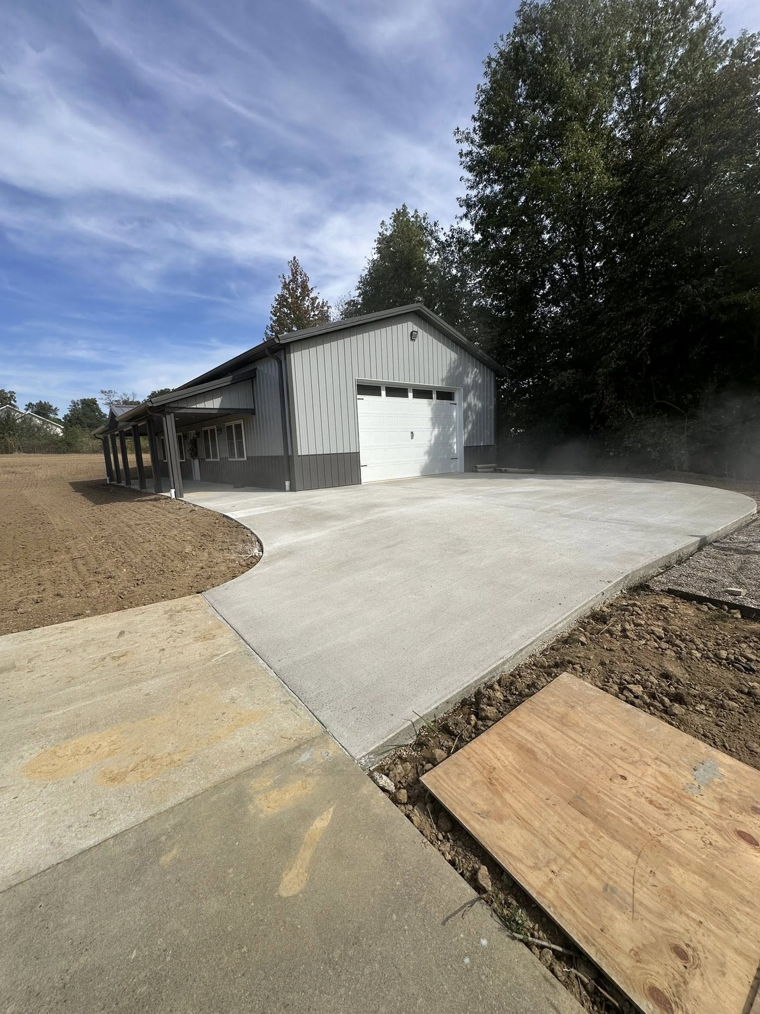 New concrete driveway installation